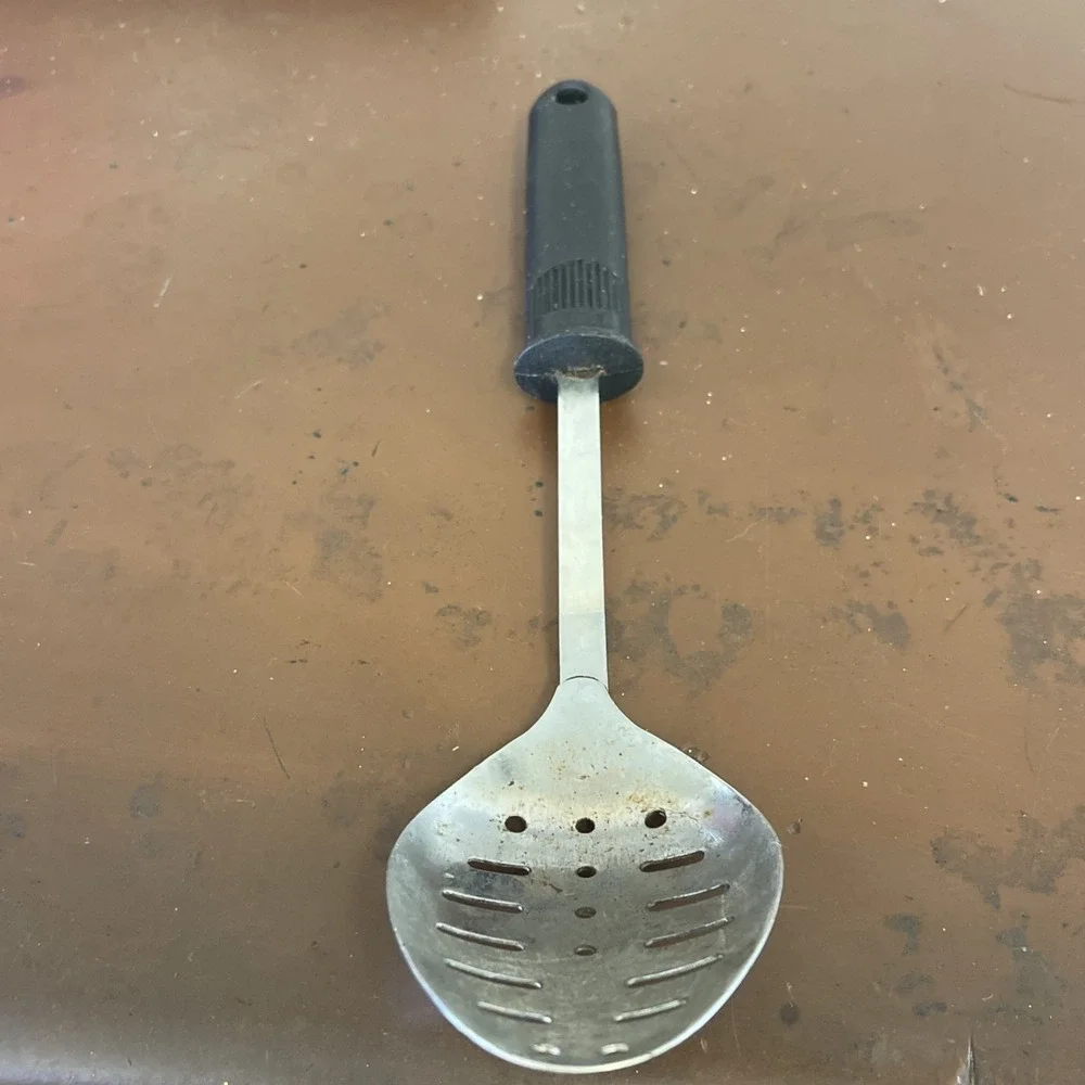 Vintage EKCO Slotted Metal Spoon Strainer Utensil‎ Black Handle